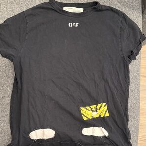 Off-White Mens Black and Yellow Graphic Tee